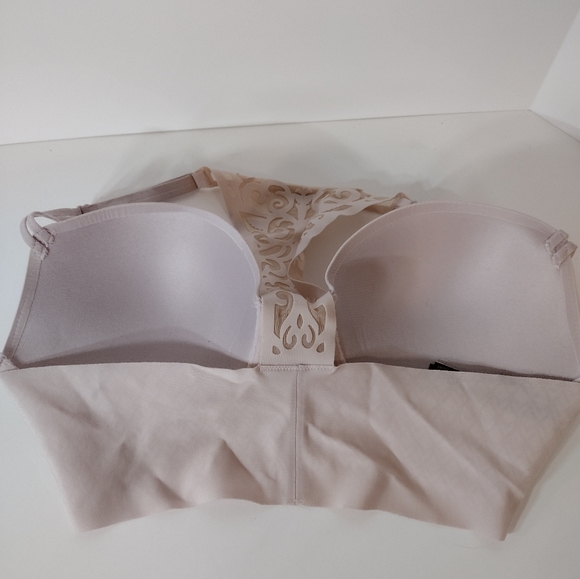 ✨🖤 Victoria’s Secret Racerback Push-Up Bra | Sleek Lift, Luxe Lace 💫size 34D - Picture 5 of 8